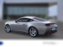 Ford Mustang EcoBoost Fastback 2026