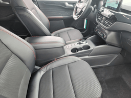 Ford Escape ST-Line FWD 2025