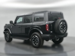 Ford Bronco Outer Banks 4 Door 4x4 2026