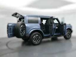 Ford Bronco Outer Banks 4 Door 4x4 2025