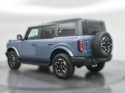 Ford Bronco Outer Banks 4 Door 4x4 2025