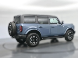 Ford Bronco Outer Banks 4 Door 4x4 2025