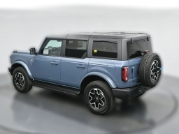 Ford Bronco Outer Banks 4 Door 4x4 2025
