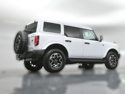 Ford Bronco Outer Banks 4 Door 4x4 2026