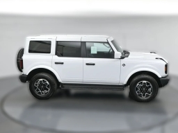 Ford Bronco Outer Banks 4 Door 4x4 2026