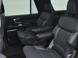 Ford Expedition Max Platinum 4x4 2025