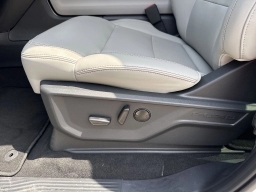 Ford Expedition Active 4x2 2025