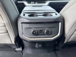 Ford Expedition Active 4x2 2025