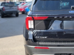 Ford Explorer Active RWD 2026