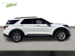 Ford Explorer Active RWD 2025