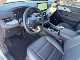 Ford Explorer Active RWD 2025