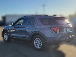 Ford Explorer Active w/200A Pkg RWD 2026