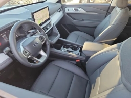 Ford Explorer Active w/200A Pkg RWD 2026