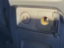 Ford Explorer Active w/200A Pkg RWD 2026