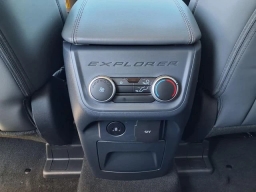 Ford Explorer Active w/200A Pkg RWD 2026