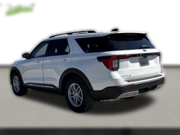 Ford Explorer Active RWD 2025