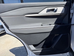 Ford Explorer Active RWD 2025