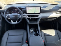 Ford Explorer Active RWD 2025