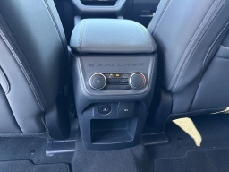 Ford Explorer Active RWD 2025