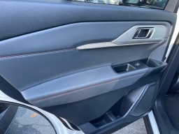 Ford Explorer Active w/100A Pkg RWD 2026