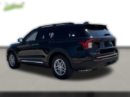 Ford Explorer Active RWD 2025