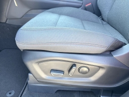 Ford Explorer Active RWD 2025