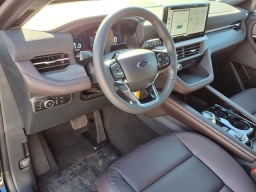 Ford Explorer Platinum RWD 2026