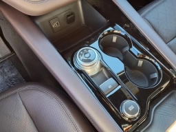 Ford Explorer Platinum RWD 2026