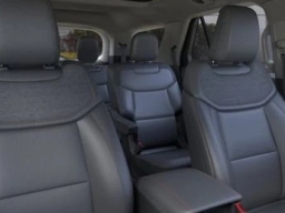 Ford Explorer Active w/200A Pkg 4WD 2026