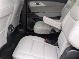 Ford Explorer Active w/200A Pkg 4WD 2026