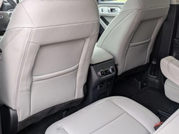 Ford Explorer Active w/200A Pkg 4WD 2026