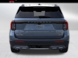 Ford Explorer Active w/200A Pkg 4WD 2026