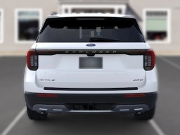 Ford Explorer Active w/200A Pkg 4WD 2026
