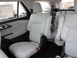 Ford Explorer Platinum 4WD 2026