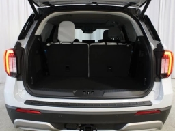 Ford Explorer Platinum 4WD 2026