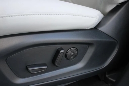 Ford Explorer Platinum 4WD 2026