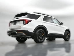 Ford Explorer Tremor 4WD 2026