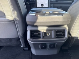 Ford F-150 Lightning Flash 4WD SuperCrew 5.5' Box 2025