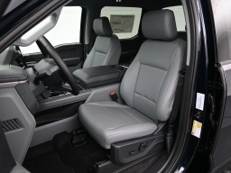 Ford F-150 Lightning Flash 4WD SuperCrew 5.5' Box 2025