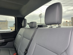 Ford F-150 Lightning Flash 4WD SuperCrew 5.5' Box 2025