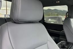 Ford F-150 Lightning Flash 4WD SuperCrew 5.5' Box 2025