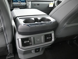 Ford F-150 Lightning Flash 4WD SuperCrew 5.5' Box 2025