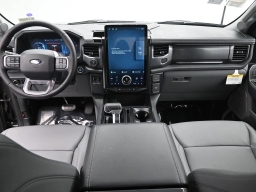 Ford F-150 Lightning Flash 4WD SuperCrew 5.5' Box 2025