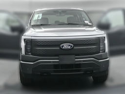 Ford F-150 Lightning Flash 4WD SuperCrew 5.5' Box 2025