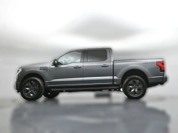 Ford F-150 Lightning Flash 4WD SuperCrew 5.5' Box 2025