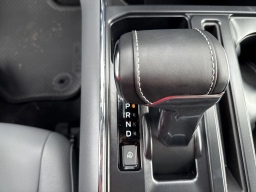 Ford F-150 Lightning Flash 4WD SuperCrew 5.5' Box 2025