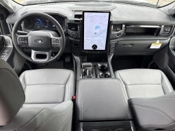 Ford F-150 Lightning Flash 4WD SuperCrew 5.5' Box 2025