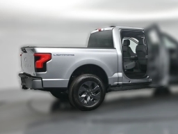 Ford F-150 Lightning Flash 4WD SuperCrew 5.5' Box 2025