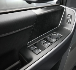 Ford F-150 Lightning Flash 4WD SuperCrew 5.5' Box 2025