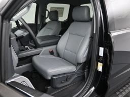 Ford F-150 Lightning Flash 4WD SuperCrew 5.5' Box 2025